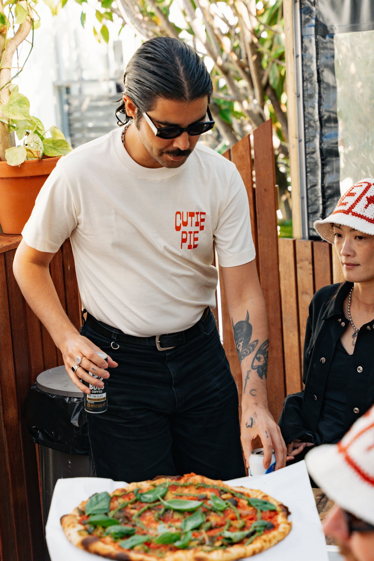 1) SHORT SLEEVE TEE